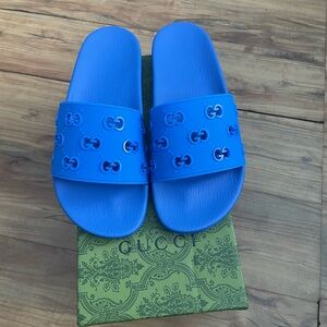 Gucci Vibrant Blue Logo Slides